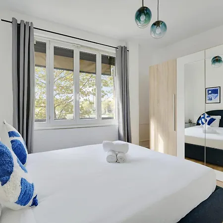 Beautiful 8 Persons L014 Apartment
