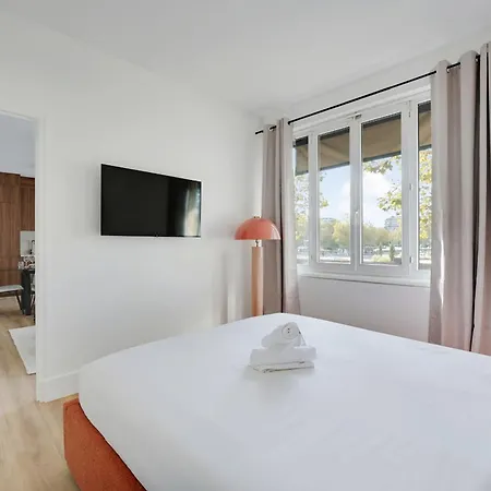 Beautiful 8 Persons L014 Apartment *
