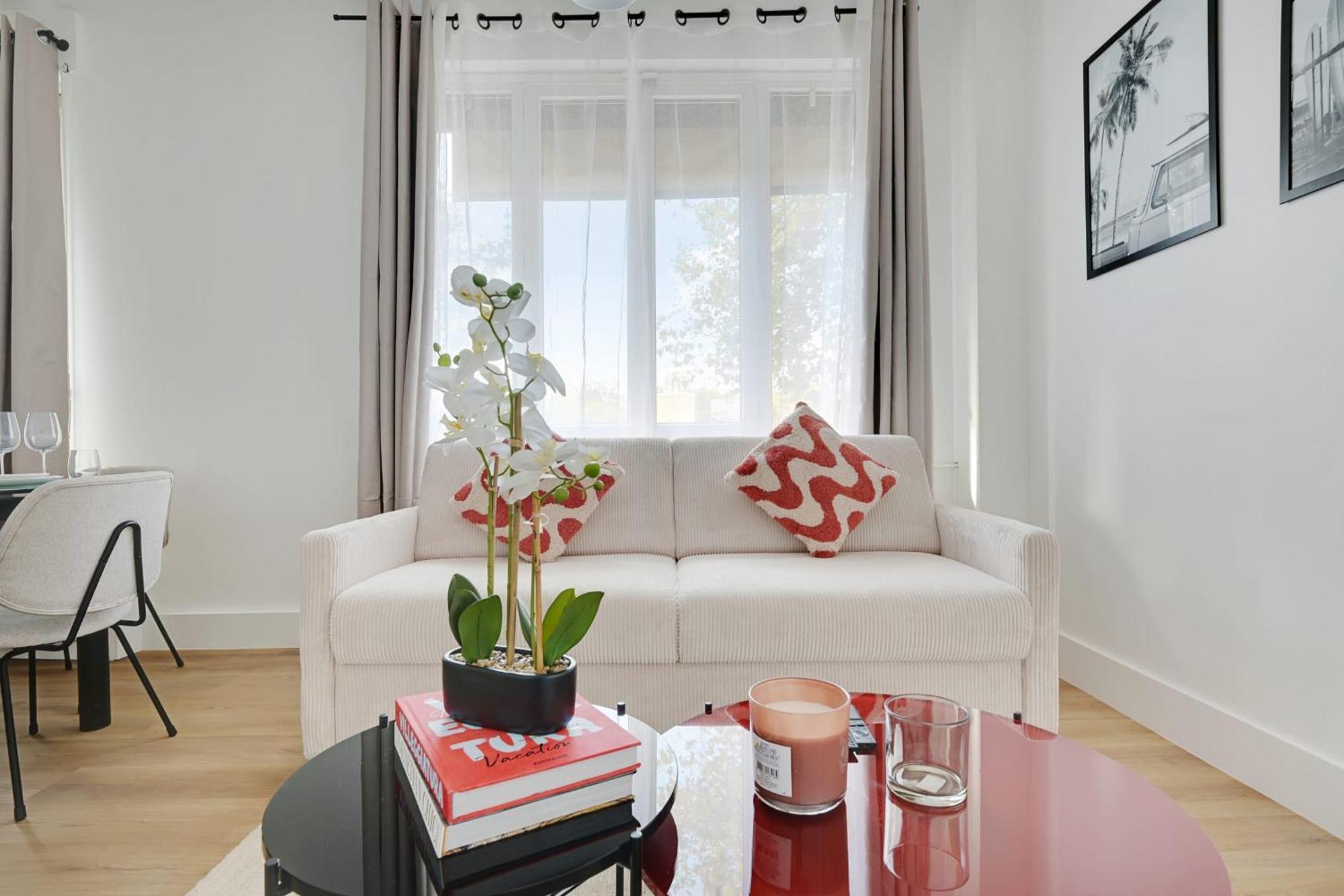 Apartment Beautiful 8 Persons L014