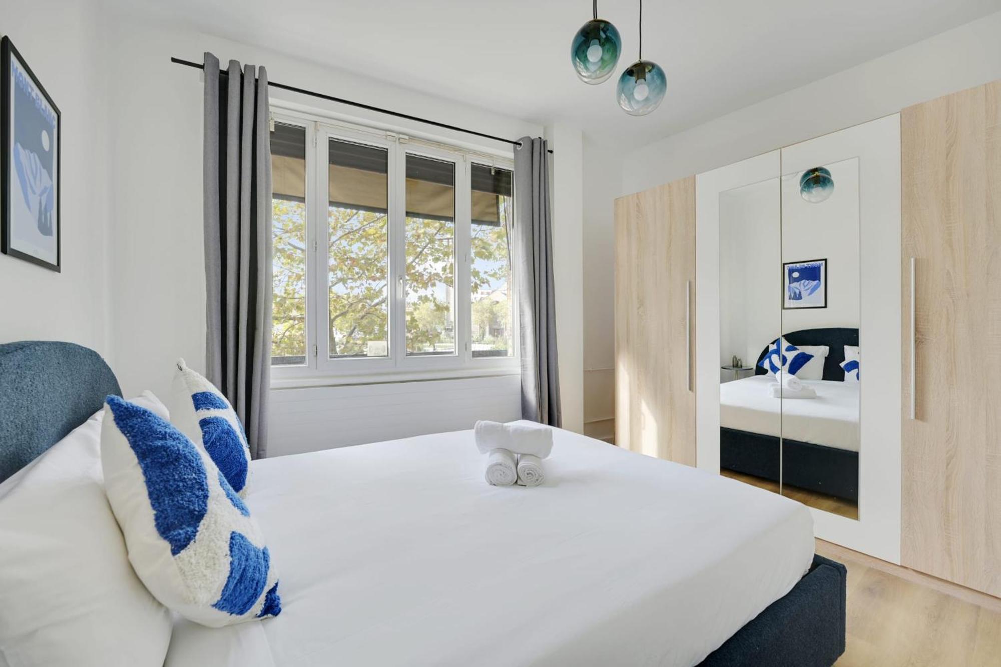 Beautiful 8 Persons L014 Apartment